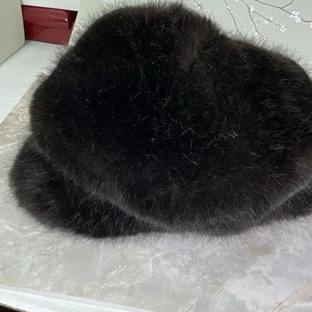 Vintage 1960’s Mod paperboy style faux fur cap. - Picture 8 of 8